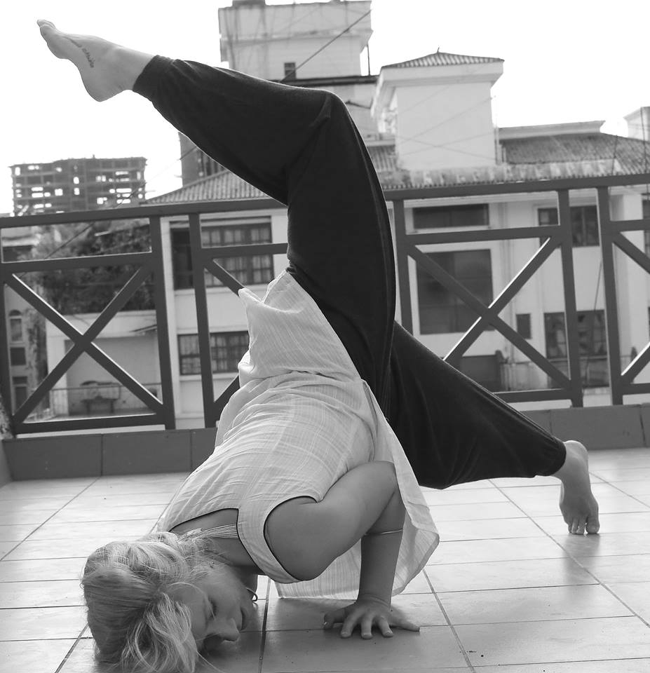 CONTEMPORARY DANCE WITH SCOTTISH CHOREOGRAPHER, HAZEL
