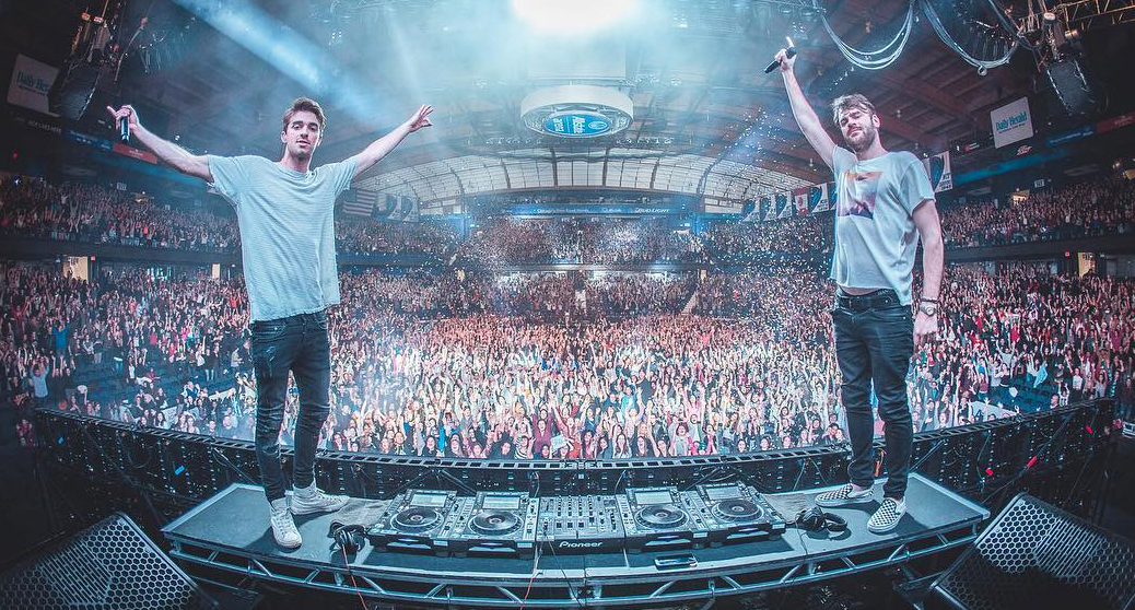 Chainsmokers in Mumbai