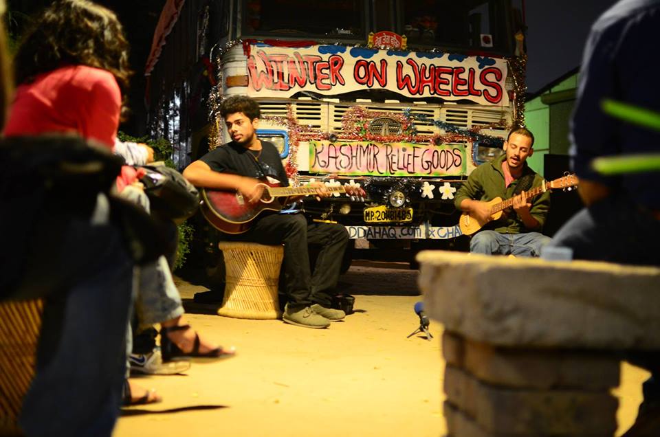 Bhavya Raj (Acoustic Solo) Band Live at Gastronomica – A StarClinch Presentation